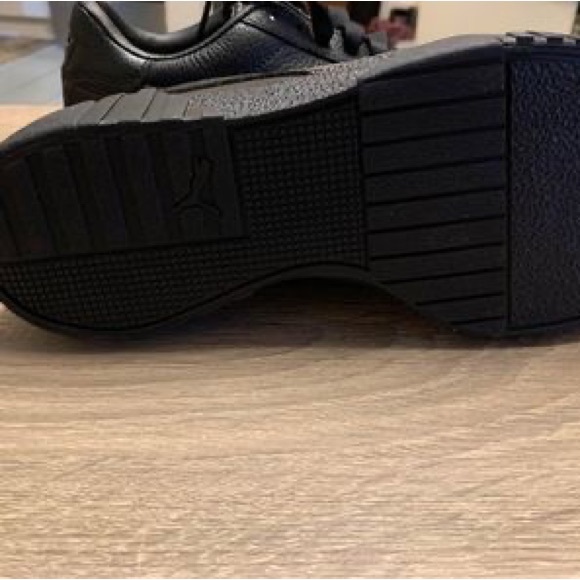 Puma sneaker s for sale - Picture 7 of 9